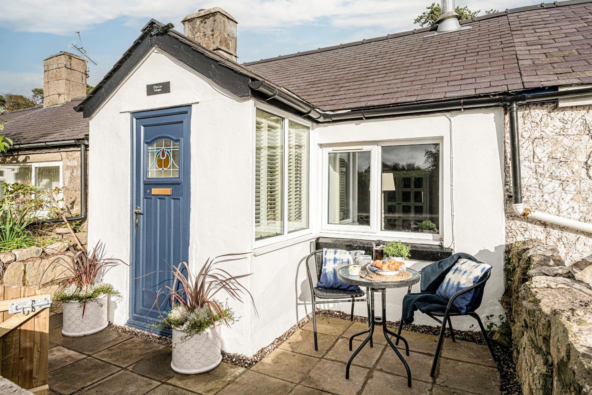Fisherman Cottage Llanfaes Near Beaumaris Exteriör bild